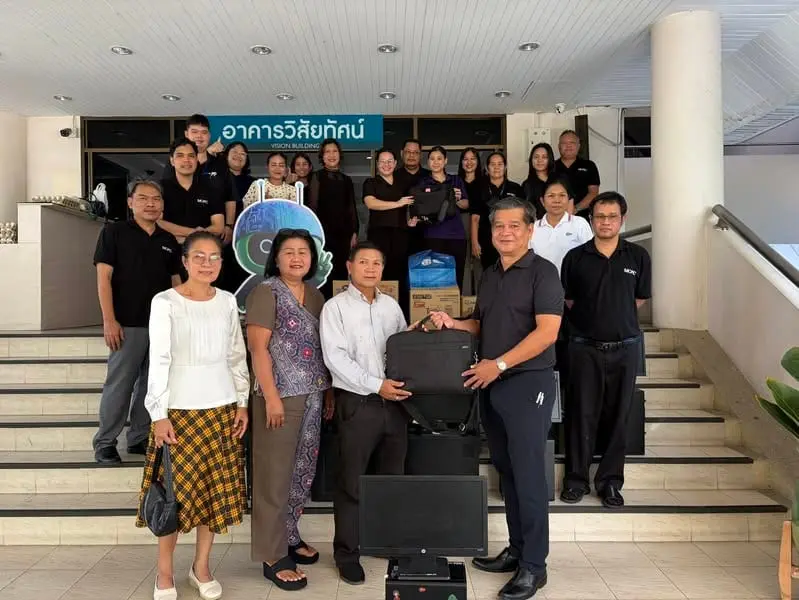 ศูนย์ข้อมูลเกษตรแห่งชาติสนับสนุนเครื่องคอมพิวเตอร์เพื่อการศึกษาแก่โรงเรียนบ้านโนนใหม่ (ประชาอุปถัมภ์)