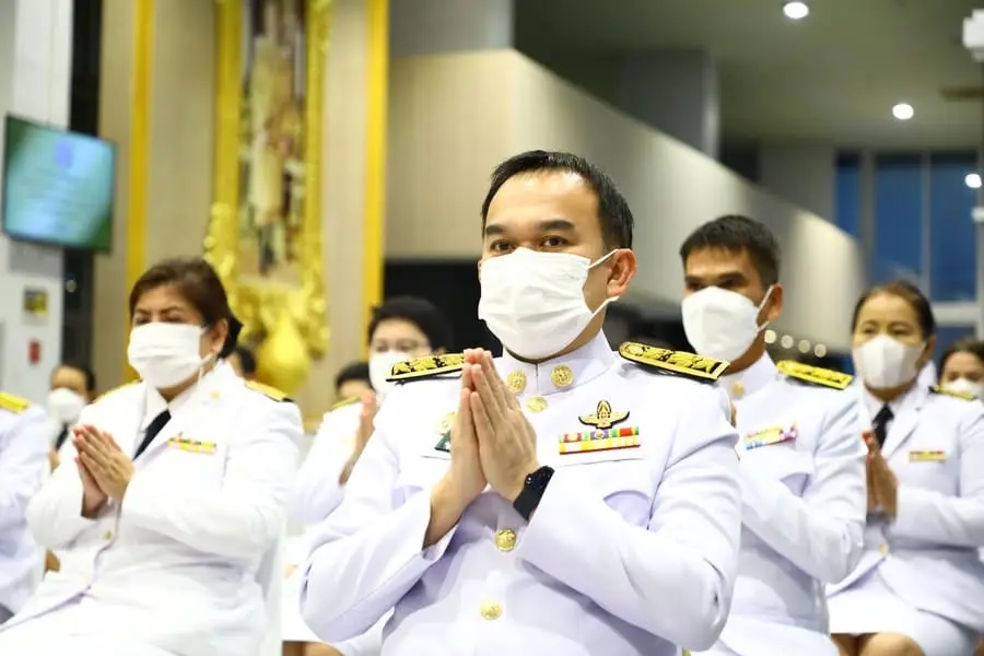 สศก. จัดพิธีทำบุญตักบาตรพระสงฆ์ จำนวน 9 รูป เนื่องในโอกาสวันเฉลิมพระชนมพรรษา พระบาทสมเด็จพระเจ้าอยู่หัว 28 กรกฎาคม 2566