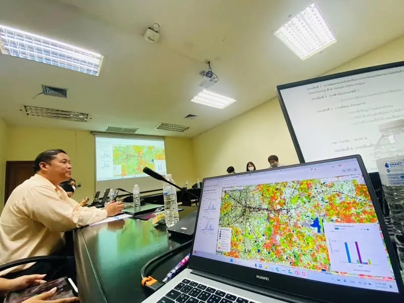 สถานภูมิภาคเทคโนโลยีอวกาศฯ (GISTNU) พร้อมทีมที่ปรึกษาโครงการ ให้การต้อนรับ สำนักงานเศรษฐกิจการเกษตร (สศก.) 🌾 ในการติดตามความก้าวหน้าและหารือโครงการพัฒนาแบบจำลองในการประเมินและติดตามการผลิตสินค้าเกษตร ( CROP ASSESSMENT & MONITORING ) เชิงพื้นที่ด้วยระ