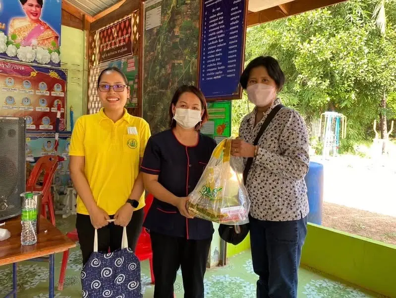 เจ้าหน้าที่ศูนย์ข้อมูลเกษตรแห่งชาติลงพื้นที่เพื่อจัดเก็บข้อมูลจากเกษตรกรที่ได้รับผลกระทบในพื้นที่เกิดภัยพิบัติซ้ำซาก (กรณีน้ำท่วมซ้ำซาก) จ.สุโขทัย พิษณุโลก พิจิตร และนครสวรรค์ เพื่อติดตามและวิเคราะห์ผลกระทบทางเศรษฐกิจการเกษตร รวมทั้งสอบถามเรื่องการตร