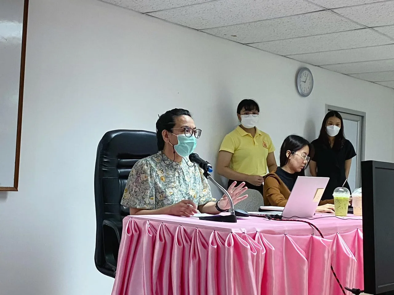 การอบรมหลักสูตร “การพัฒนาแอปพลิเคชันโดยใช้ภาษาโปรแกรมและเฟรมเวิร์คที่ใช้ในโครงการแก่เจ้าหน้าที่ด้านเทคนิคของสำนักงานเศรษฐกิจการเกษตร”